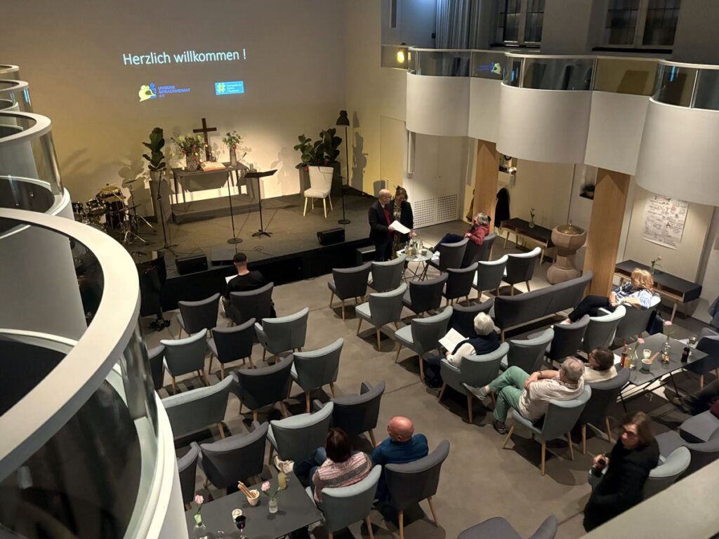 Blick in die Kirche vor der Veranstaltung