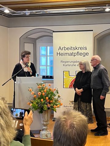 Ehrung durch Reg.-Präs. Sylvia M. Felder